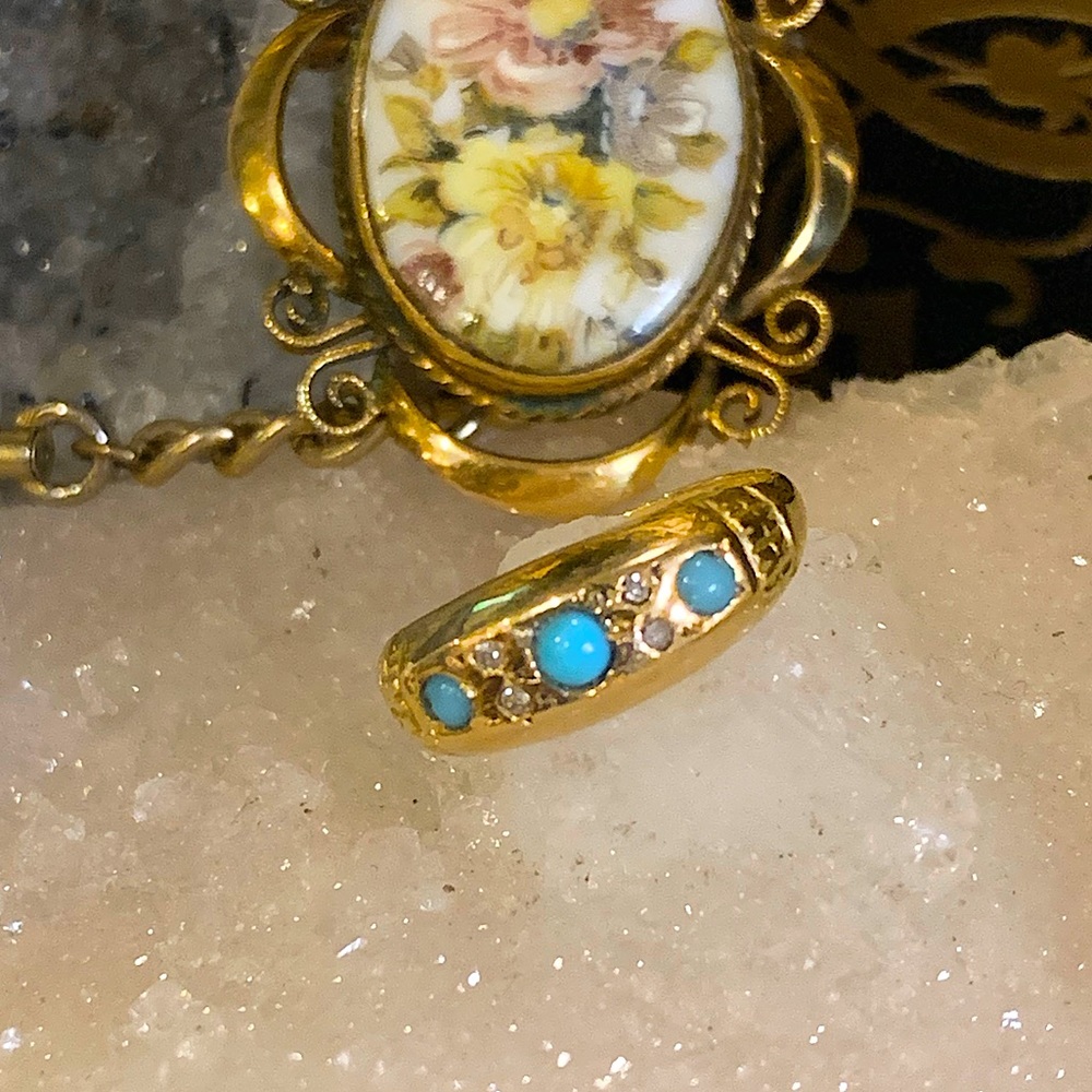 Solddd-Turquoise colored Gypsy ring 18k